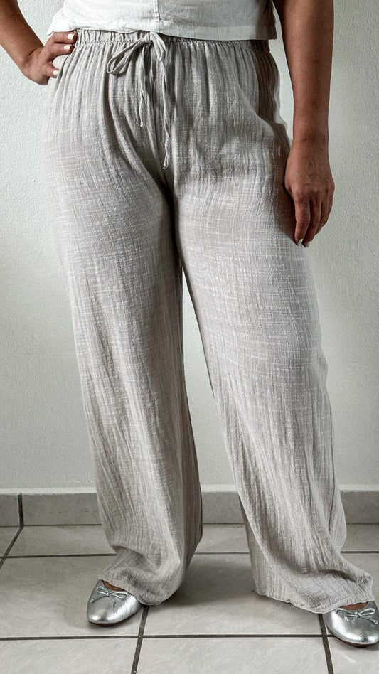 Pia Bottom