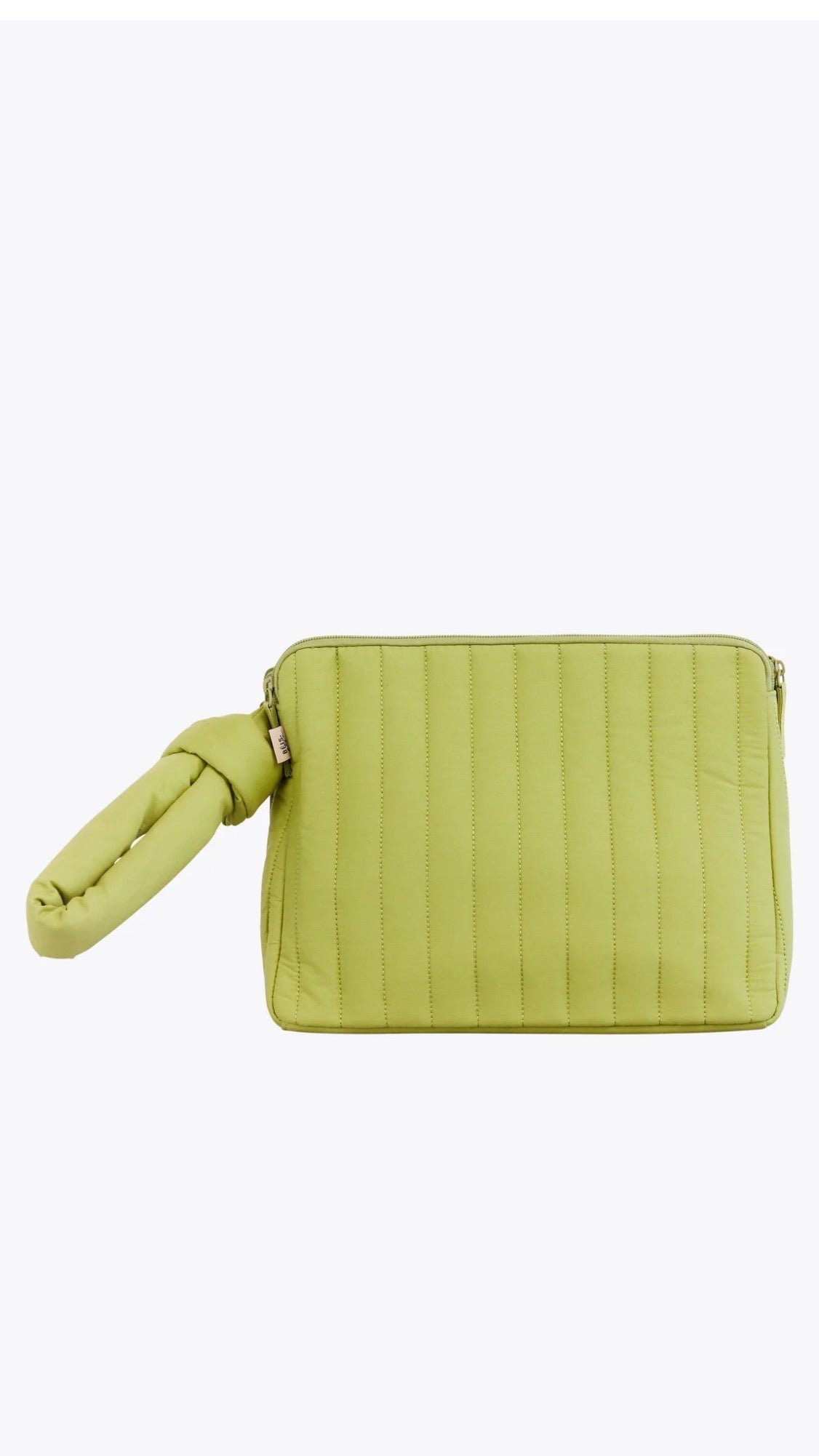 New Beis The Clutch in Play Date