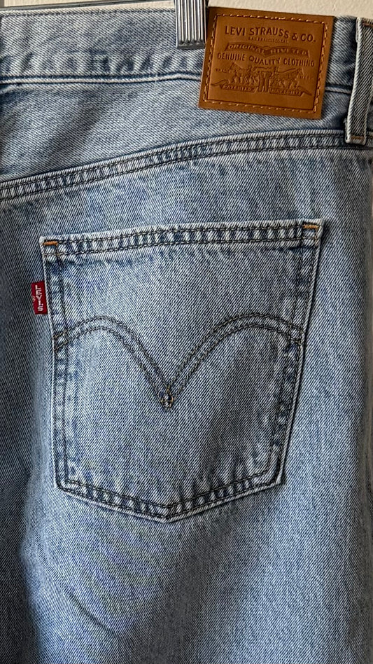 Pre-Loved Levis Jeans